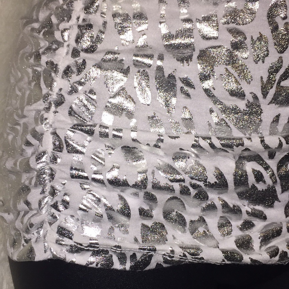 FANG Strapless silver tube top - Picture 2 of 6